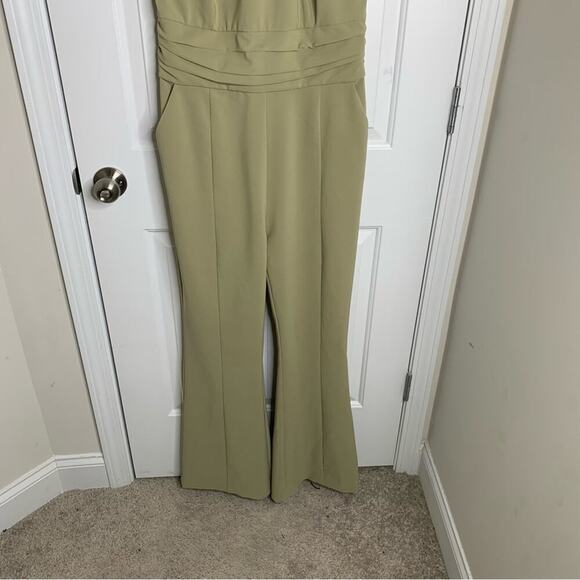 Lavish Alice green sage halter flare‎ leg jumpsuit size 12 - Picture 4 of 12